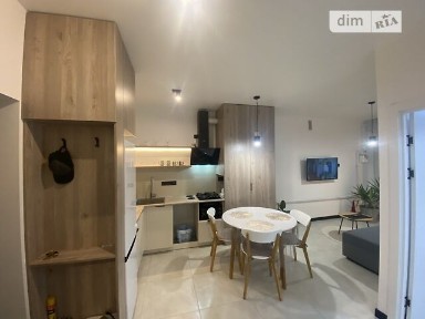 Здам подобово 2к квартиру на вул. Сімейна 3 • ID 33768609