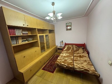 Оренда частини будинку з власним подвір'ям та 2мв паркомісцями