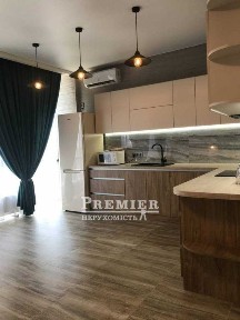 1-кімнатна квартира з євроремонтом біля моря