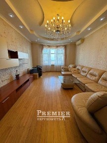 Продам 4-х ком. квартиру в ЦЕНТРЕ. Сабанский перулок.