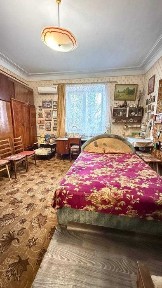 Продам квартиру в центрі міста