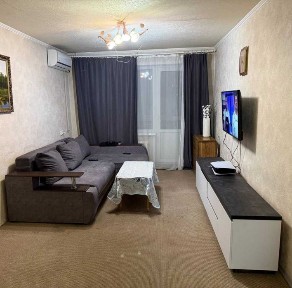 Харків. Продається 2 кімнатна квара на Салтівці.