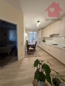 Продаж двокімнатної квартири по вул. Котляревського