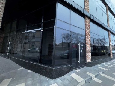 Оренда фасадного приміщення 26 м² - ЗАВЖДИ Є СВІТЛО !