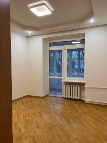 Продаж 2-кім квартири на вул. Слов'янській (бічна Лазаренка)