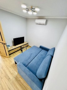 Вільно! Подобово! 2-х кімнатна квартира. Центр. вул. Коновальця 37