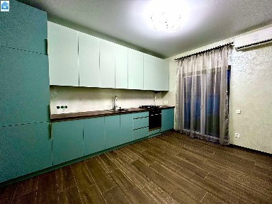 Весняна, 12, Гостомель, газифікований таун з ремонтом під ключ