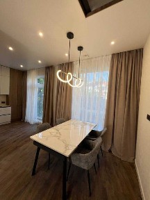 Продаж котеджу, Брюховичі