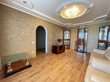 Продаж просторої 4 кімн. квартири на 2 Східному (2 Восточном)