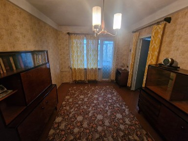 Продам 2 ком на Черёмушках 4 этаж Бойко