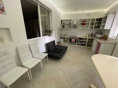 Сдам 4-х комн. кв. с бассейном Новые Дома