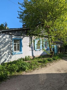 Будинок з центральними комунікаціями, вул. Франка