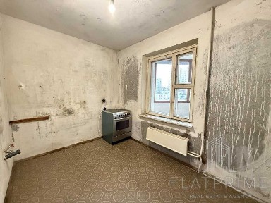 продаж 3-кімнатної квартири вул. Срібнокільська 8, ст м. Позняки