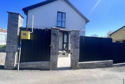 Продам Будинок чистовому стані та опаленням