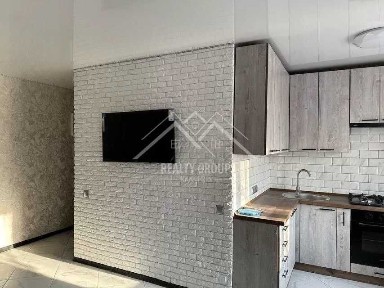 Оренда затишної двокімнатної квартири на Соцмісті.