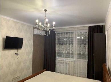 Продається 2к. кв. на 7/ 9 поверх. будинку на пр. Тракторобудівників.