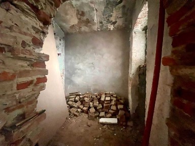 Продаж 2 кімнатної квартири в ближньому центрі по вул. Бр. Міхновських