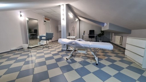 В довгострокову оренду в самому центрі міста здаються окремі кабінети