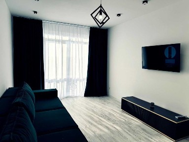 Продаж квартири з сучасним євроремонтом та меблями у ЖК Княгинин