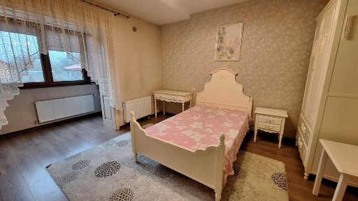 в. Стриййська, котетедж з гаражем