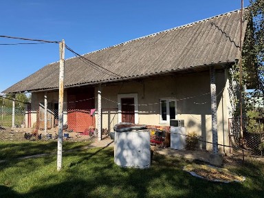 Цегляний Будинок з всіма комунікаціями. Неподалік Моршина. с. Подорожнє