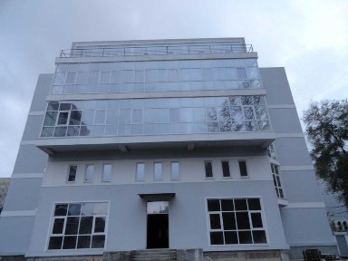 Продам здание на проспете Леси Украинки (низ проспекта Поля)