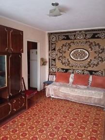 Продається трьохкімнатна квартира