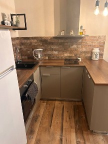 Без комісіі. Кухня студія. Метро