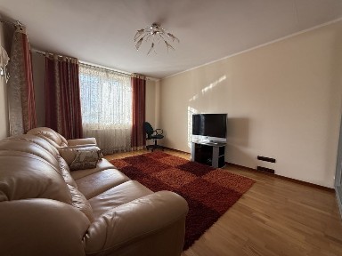 Оренда квартири на вул Пилипа Орлика, центр