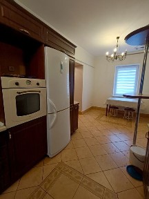 Оренда двохповерхового будинку. Неподалік автостанції Чайка.