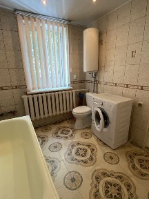 Здам півбудинку на Роменській