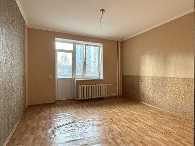 Бажана 14- трикімнатна квартира. Цегляний будинок - м. Позняки