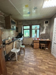 Продам частину будинку/квартира/ в Центрі під ремонт!