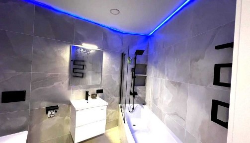 Здам нову 1 к ЖК Евріка Самійла Кішки 5Б Метро 10 хв є все