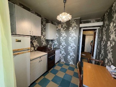 Сдам 1-но комн. квартиру ж/м Фрунзенский левый берег недорого