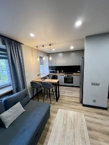 Сдается стильная 2 комнатная квартира в центре - свежий ремонт