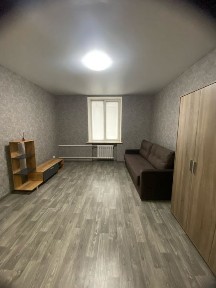 Сдаю двухкомнатную квартиру на 96 квартале!