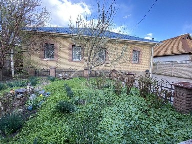 ! СЕРТИФІКАТ! Просторий будинок у Покровському районі - Заходь і живи