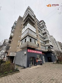 Продаж 3 - кімнатної квартири під ремонт по вул. Вовчинецька