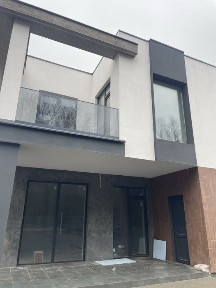 Котедж дуплекс 2,5 км від Львову без комісій.