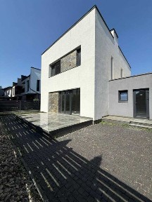 Продаж котеджу в чудовій локації в смт. Брюховичі