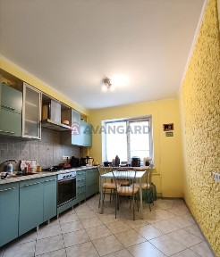 Продам 2х кв 60000$ на Ж/М Победа 6