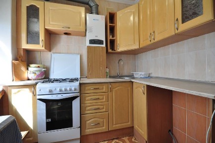 2-кім квартира вул. Січневого прориву, р-н Сільпо