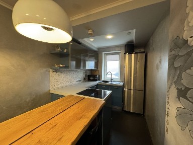 Здам 3кк Дніпровська набережна, 13