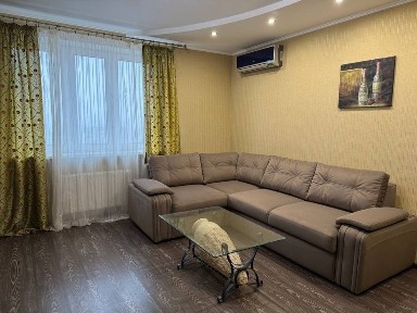 Тичини 18Б Березняки