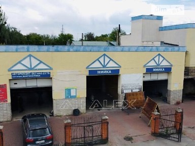 Продаж комерційного приміщення на вул. Глиняна, площа 617.3 кв. м • ID 33488655