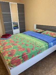 Сдаю на 1-2 месяца! 2 комн кв рядом с центром