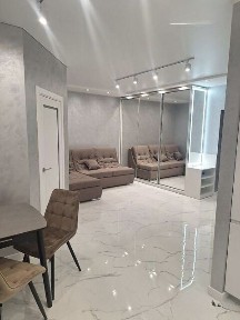 продаж 1 кімнатна квартира метро 10хв Харківська 46 м² вторичка