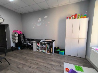 Офіс невеликої площі біля Ашану (Хімічна)