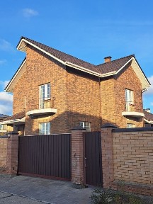 Коттедж на берегу Десны, 15 км. от Киева, Сады Зазимье ( дачи).